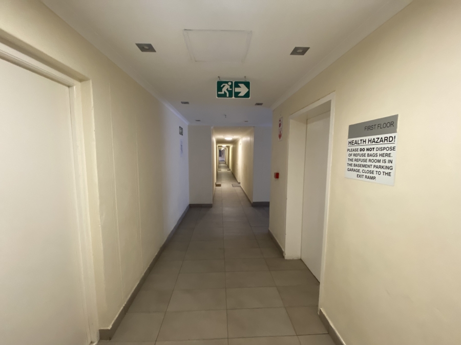 To Let 1 Bedroom Property for Rent in Muizenberg Western Cape